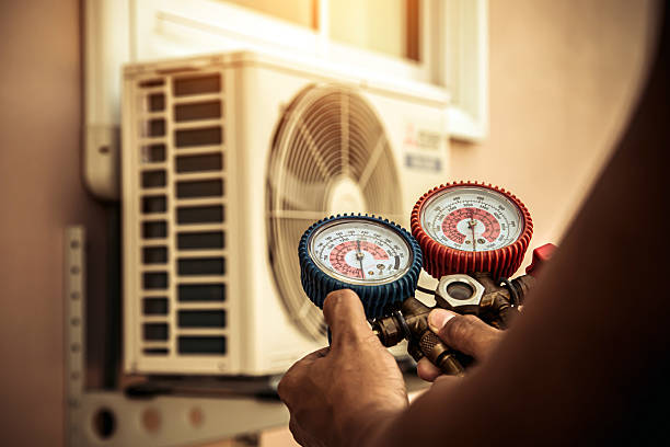 Professional Hvac technician working in Underwood, IN